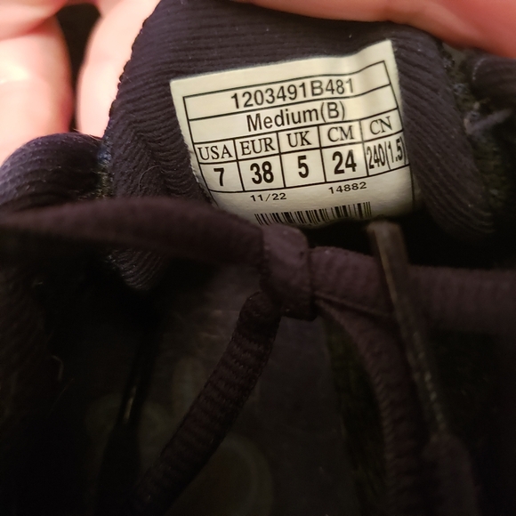 Size‎ 7 - Brooks Signal 3 Black - 120349-1B-088 - Picture 6 of 6